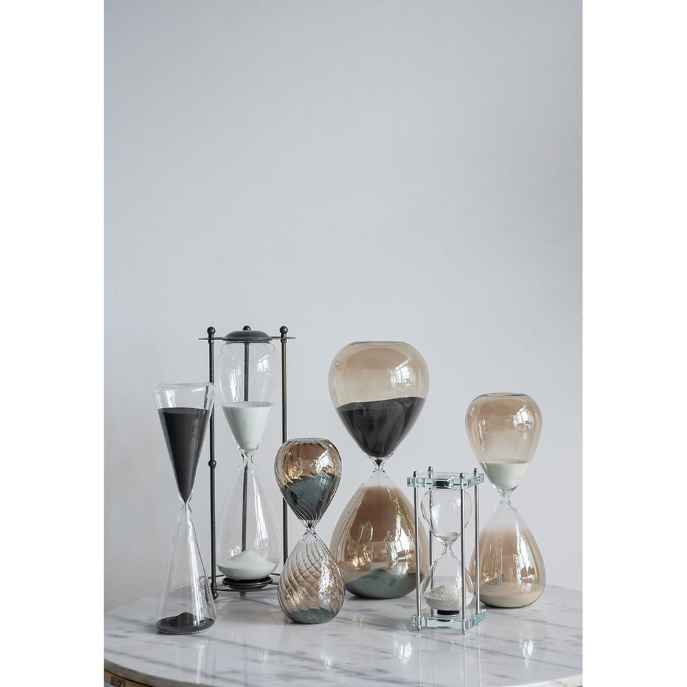 Triangular Glass Sand Timer – Minimal Desk Decor Accent